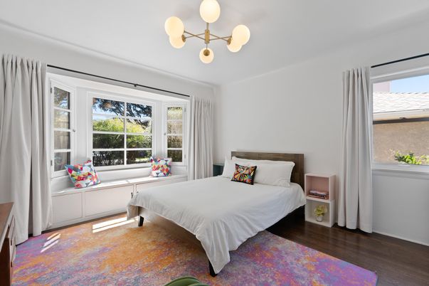 Bedroom, Interior, Pendant Lights, Wood Texture Flooring