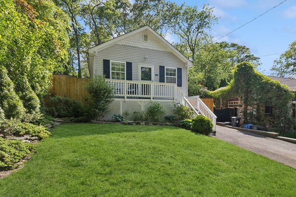 Backyard, Exterior, Facade, Queen Anne Victorian