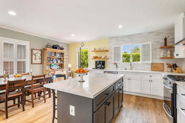 Dining room, Interior, Kitchen, Recessed Lighting, Stainless Steel Appliances, Wood Texture Flooring