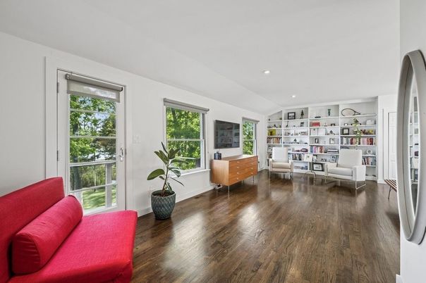 Interior, Recessed Lighting, Wood Texture Flooring