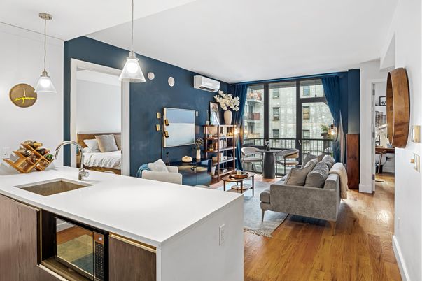 Interior, Living room, Pendant Lights, Wood Texture Flooring
