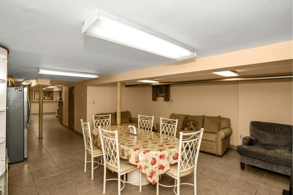 Dining room, Interior