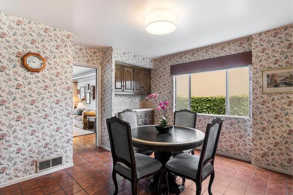Dining room, Interior