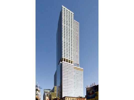 Exterior, Facade, Highrise