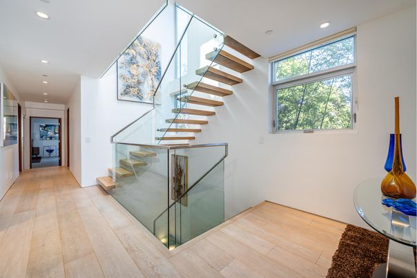 Interior, Recessed Lighting, Wood Texture Flooring