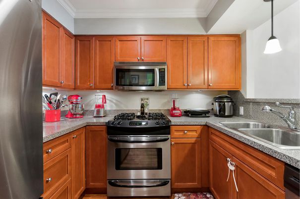 Interior, Kitchen, Pendant Lights, Stainless Steel Appliances