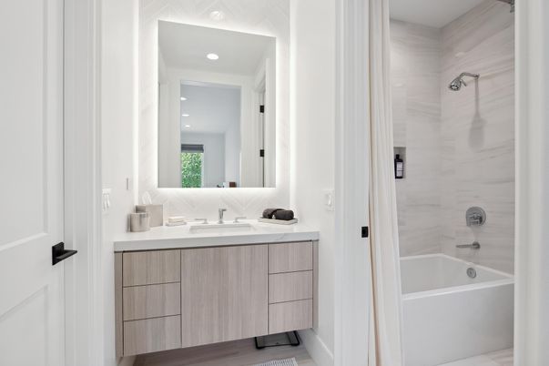 Bathroom, Interior, Recessed Lighting