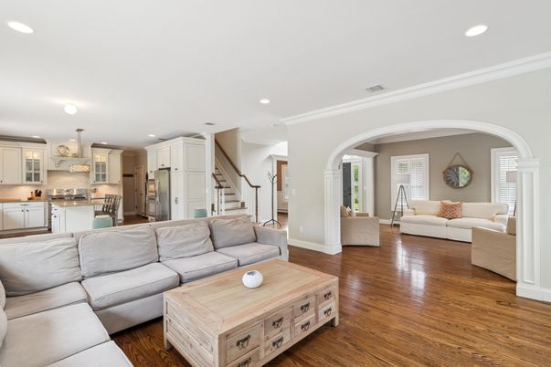 Interior, Kitchen, Living room, Recessed Lighting, Wood Texture Flooring