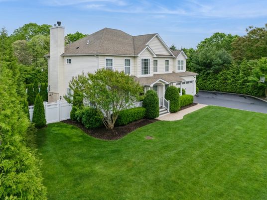 Attached, Backyard, Exterior, Facade, French Provincial