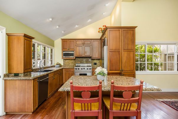 Dining room, Interior, Kitchen, Recessed Lighting, Stainless Steel Appliances, Wood Texture Flooring