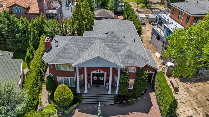 Exterior, Drone