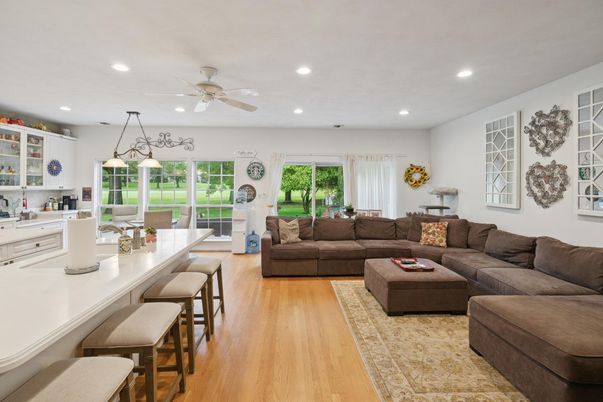 Dining room, Interior, Living room, Pendant Lights, Recessed Lighting, Wood Texture Flooring