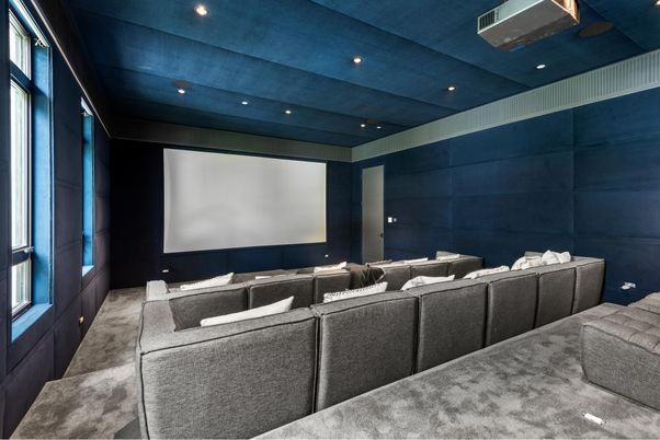 Interior, Projection Screen, Recessed Lighting, Theatre Room