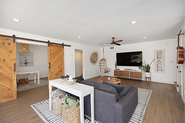 Dining room, Interior, Living room, Recessed Lighting, Wood Texture Flooring
