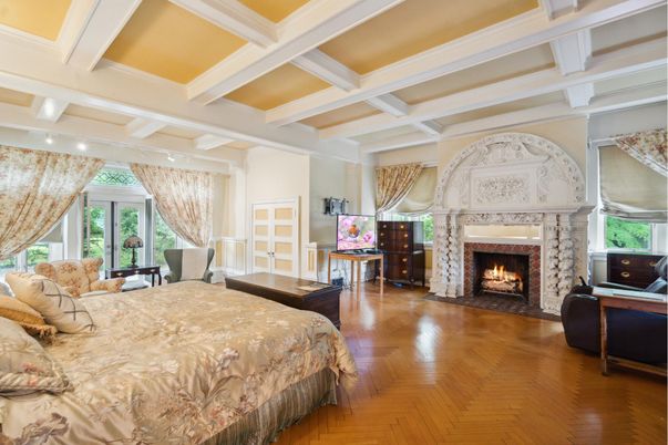 Bedroom, Fireplace, Interior, Wood Texture Flooring