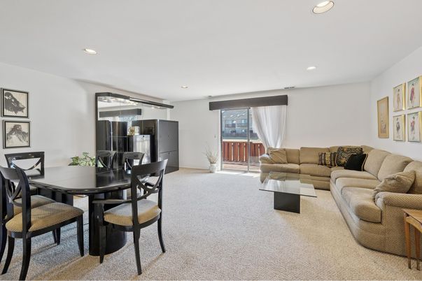 Dining room, Interior, Kitchen, Living room, Recessed Lighting