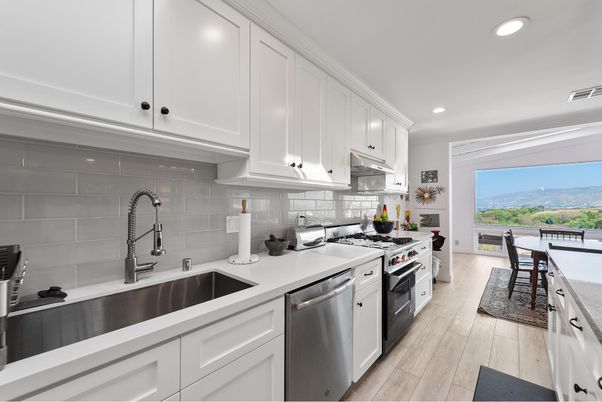 Dining room, Interior, Kitchen, Recessed Lighting, Stainless Steel Appliances, Wood Texture Flooring
