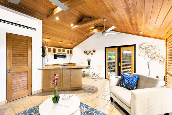 Interior, Kitchen, Pendant Lights, Recessed Lighting, Wooden Beams, Wooden Ceilings