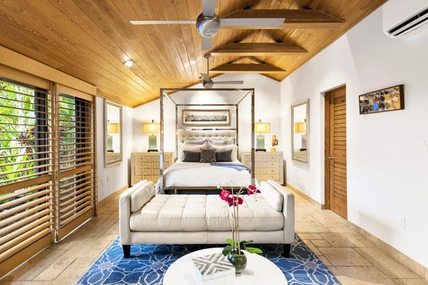 Bedroom, Interior, Wooden Beams, Wooden Ceilings