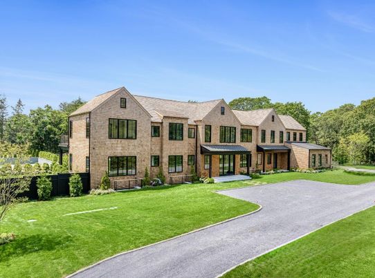 Backyard, Exterior, Facade, Brick Facade, French Provincial