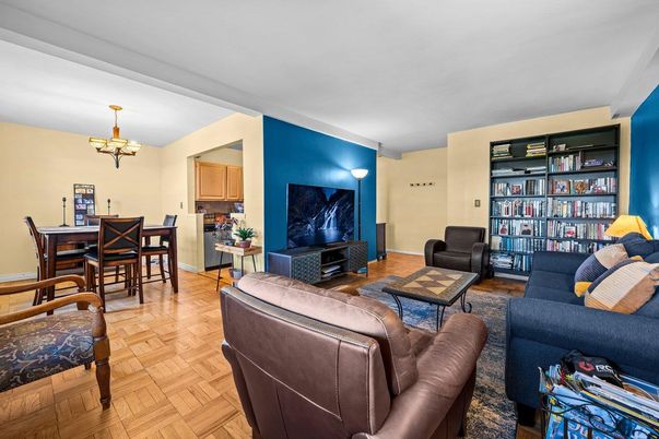 Chandelier, Dining room, Interior, Living room, Wood Texture Flooring