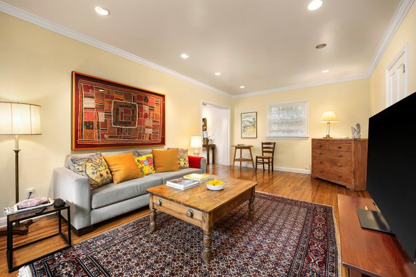Interior, Living room, Recessed Lighting, Wood Texture Flooring