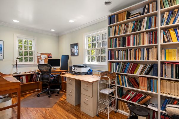 Home Office, Interior, Recessed Lighting, Wood Texture Flooring