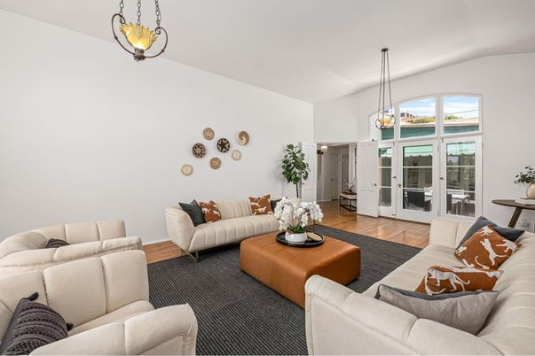 Interior, Living room, Pendant Lights, Wood Texture Flooring