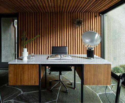 Home Office, Interior