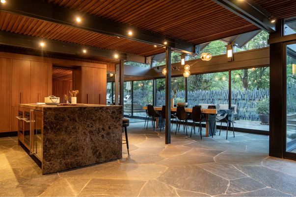Dining room, Exterior, Pendant Lights