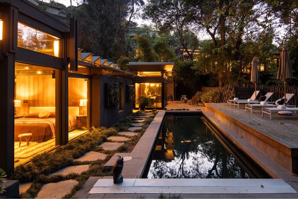 Exterior, Pool