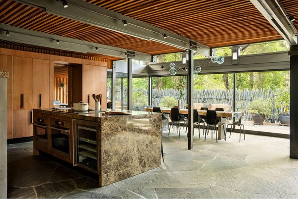 Dining room, Interior