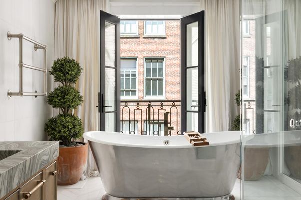 Bathroom, Free Standing Baths, Interior