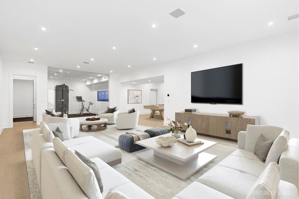 Fitness Equipment, Interior, Living room, Recessed Lighting, Wood Texture Flooring