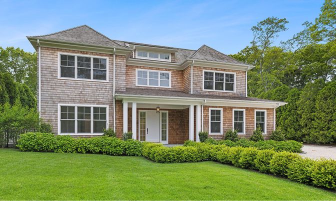 Exterior, Facade, Brick Facade, Brick Traditional