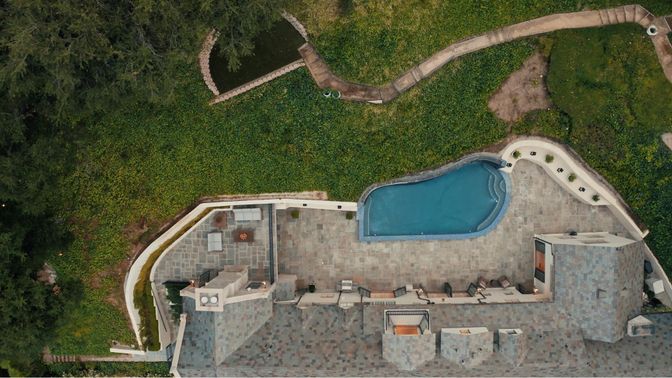 Exterior, Drone