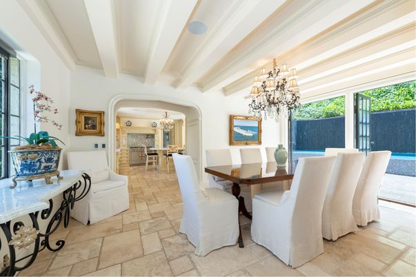 Chandelier, Dining room, Interior