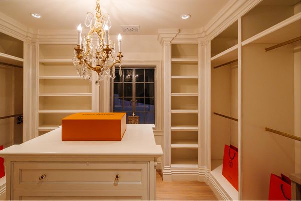 Chandelier, Interior, Recessed Lighting, Walk-in Closets, Wood Texture Flooring