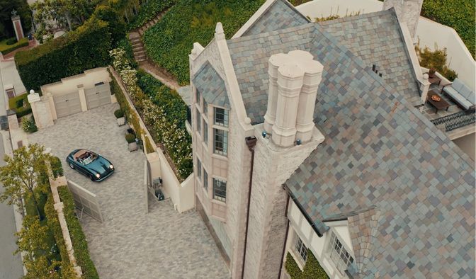 Exterior, Drone