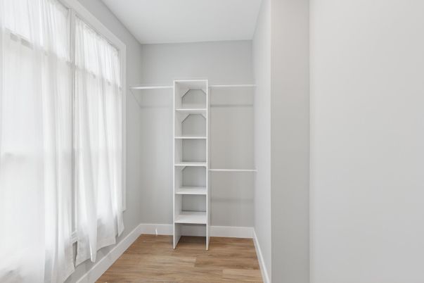Interior, Walk-in Closets, Wood Texture Flooring