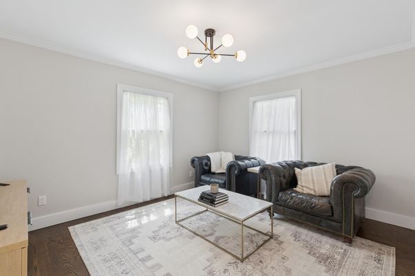 Interior, Living room, Pendant Lights, Wood Texture Flooring