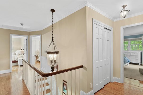 Bedroom, Interior, Pendant Lights, Wood Texture Flooring