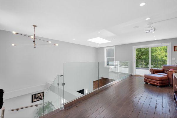 Interior, Pendant Lights, Recessed Lighting, Wood Texture Flooring