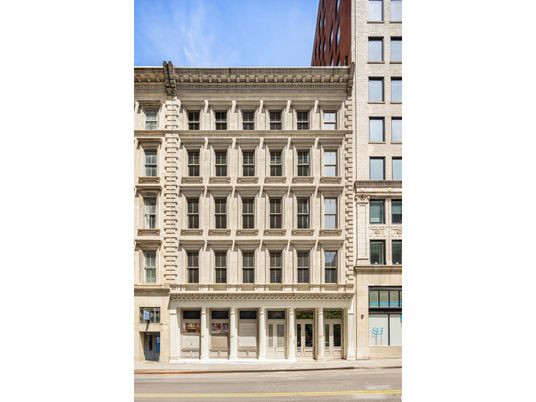 Exterior, Facade, Chicago School
