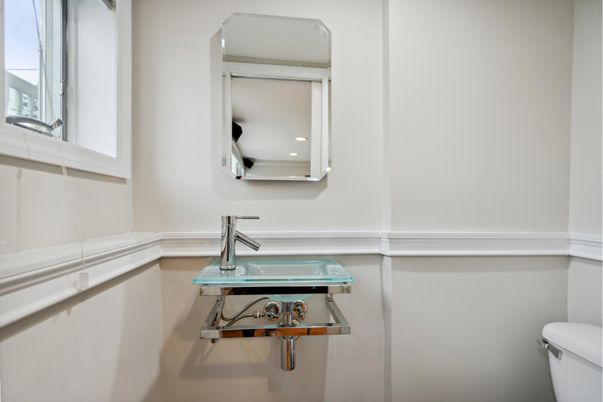 Bathroom, Interior, Recessed Lighting