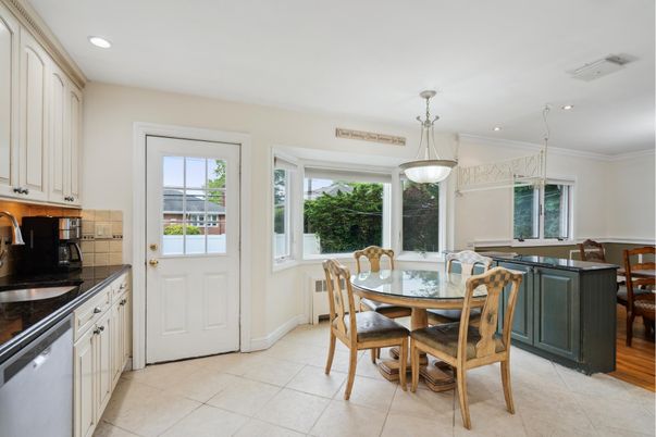 Dining room, Interior, Kitchen, Pendant Lights, Recessed Lighting