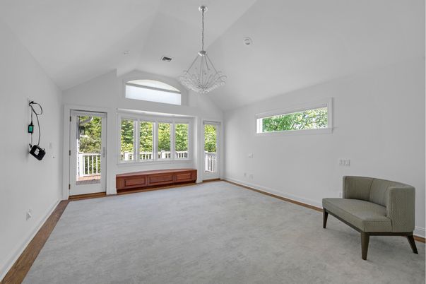 Empty room, Interior, Pendant Lights