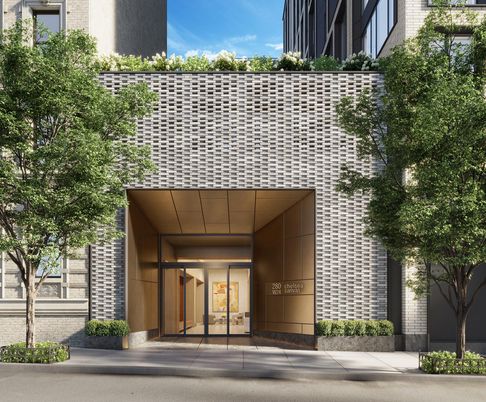 Exterior, Facade, Modern