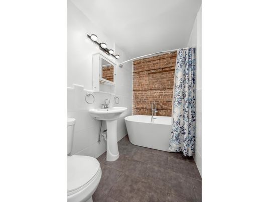 Bathroom, Free Standing Baths, Interior