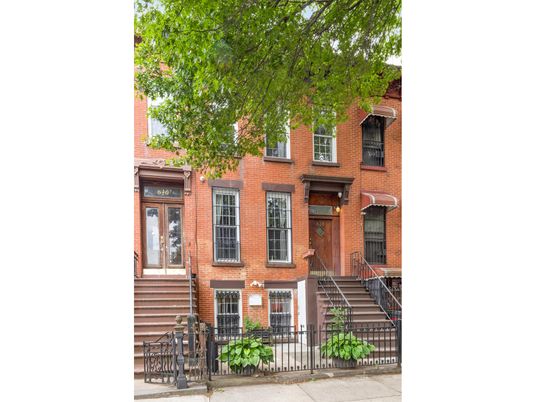 Exterior, Facade, Brick Facade, Rowhouse